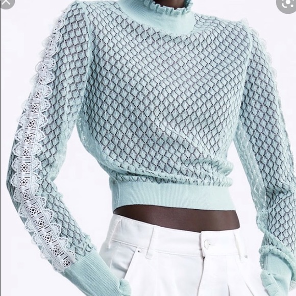 Zara Tops - Zara top Size.L